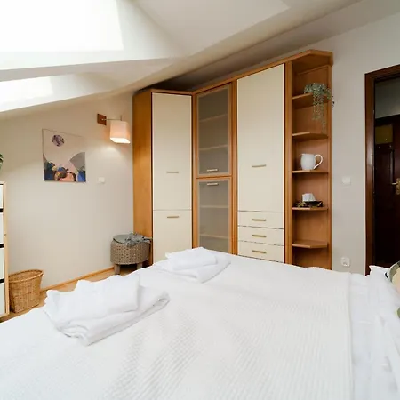 Olbrachta 118d By Homeprime